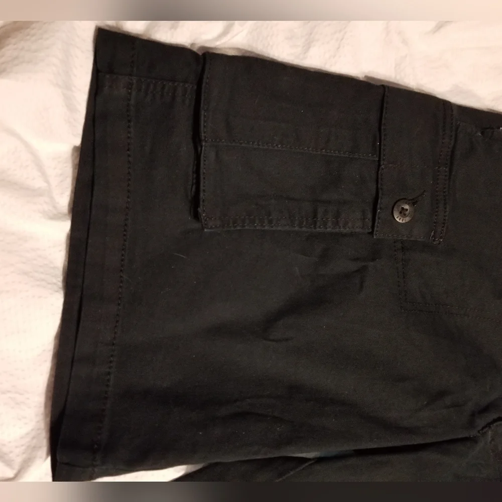 NWT BLACK CARGO LEE RELAXED FIT SIZE 29